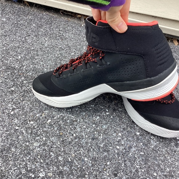 Under Armour Men's Get B Zee Basketball Shoe sz 11.5 new - Picture 4 of 6